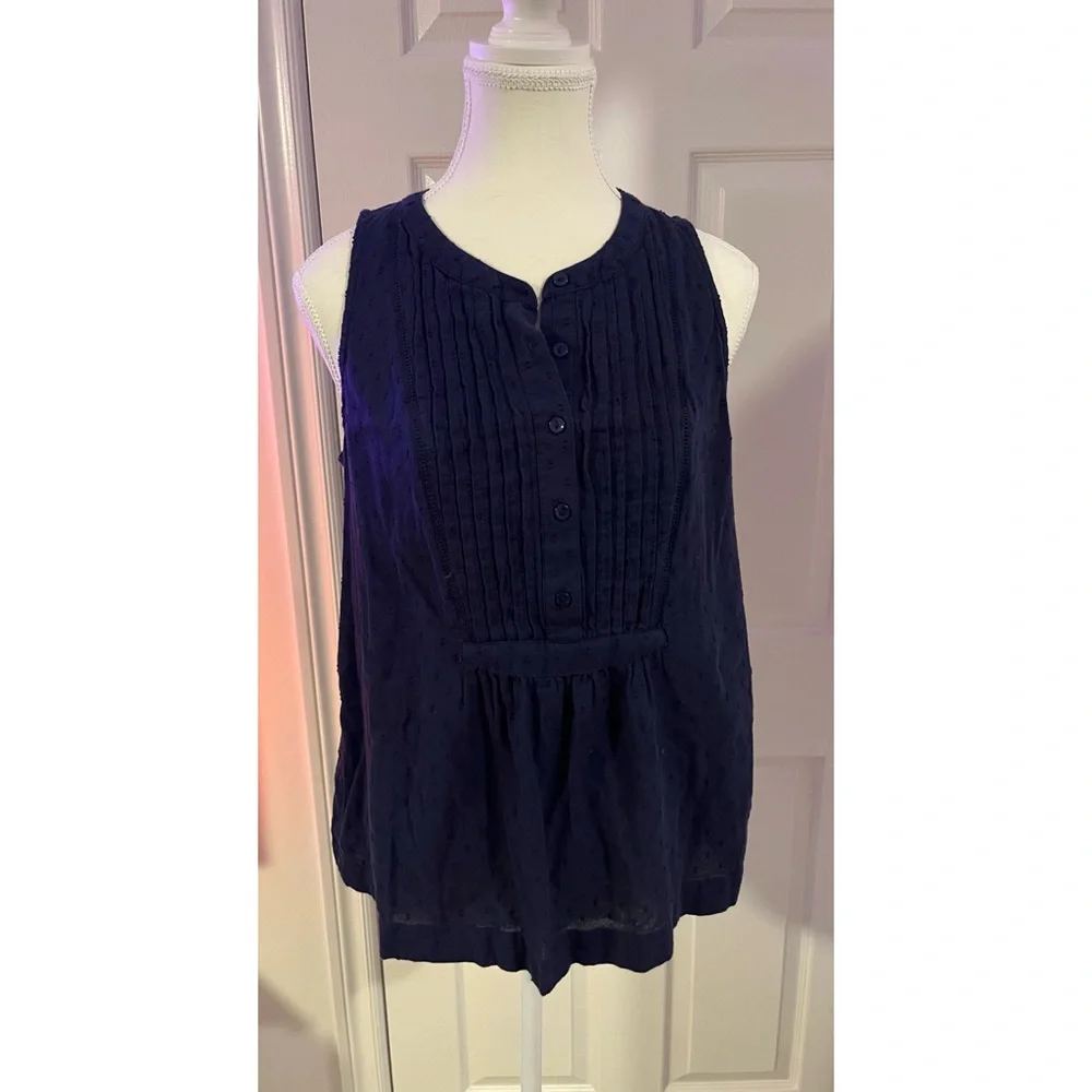 Old Navy Sleeveless Navy Swiss Dot Pintuck Button-Front Women's Top - Picture 1 of 2
